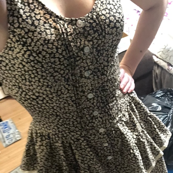 "Wings" vintage dress w/flowers and hourglass silhouette you just can’t capture! - Picture 5 of 11